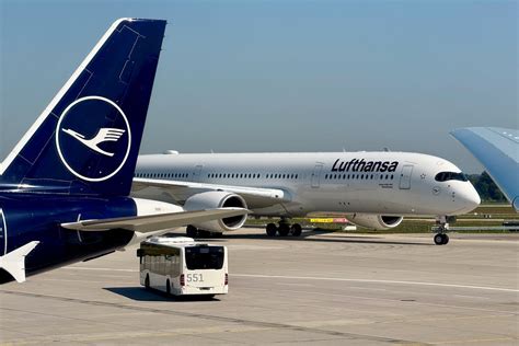 Releases · Mareidy/airline.